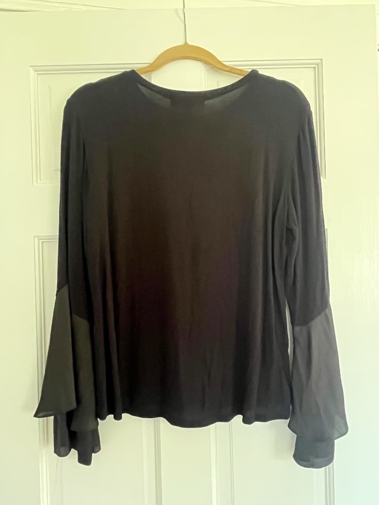 Nwt Generation Love Arielle Black Long Sleeve Top With Bell Sleeves Size M — image 2 of 5